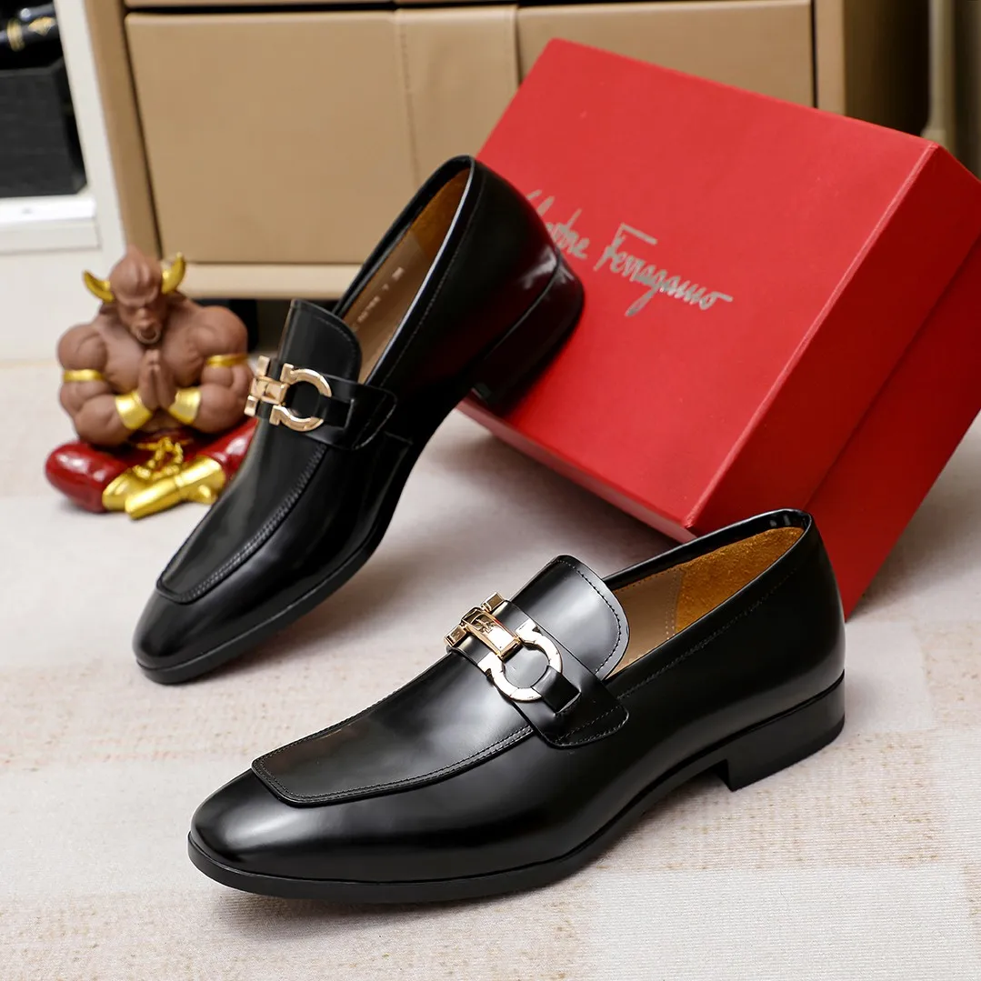 Men's shoes 💰600 🕷🕷🐂【Ferragamo】 Popular fashion casual shoes🇨🇳Official website counter 1:1 production, original mold opening💯Good quality can be seen, imported high-end first-layer pebbled calfskin, water-dyed🐂leather lining🌿very clear texture, high-quality waterproof, non-slip and wear-resistant outsole🎋high quality and low price, truly handmade🍓, 5 colors available! Code number 38-44 (45. To be customized)